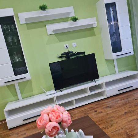 Apartament Modern Cristina&Jessica Mediaş Dış mekan fotoğraf